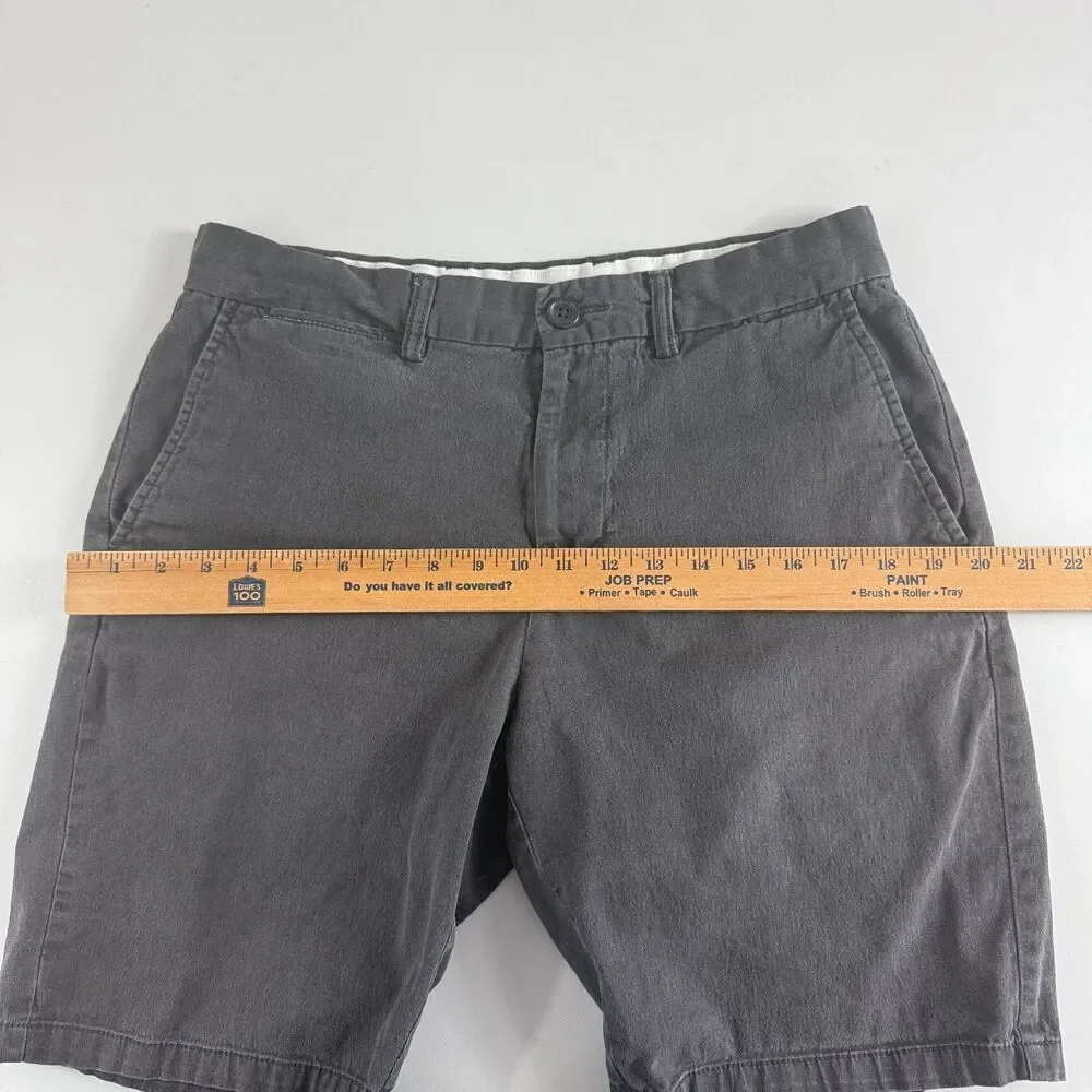 Old Navy Ultimate Slim Built-In Flex Shorts Men's 32 Gray 10 Inseam Chino